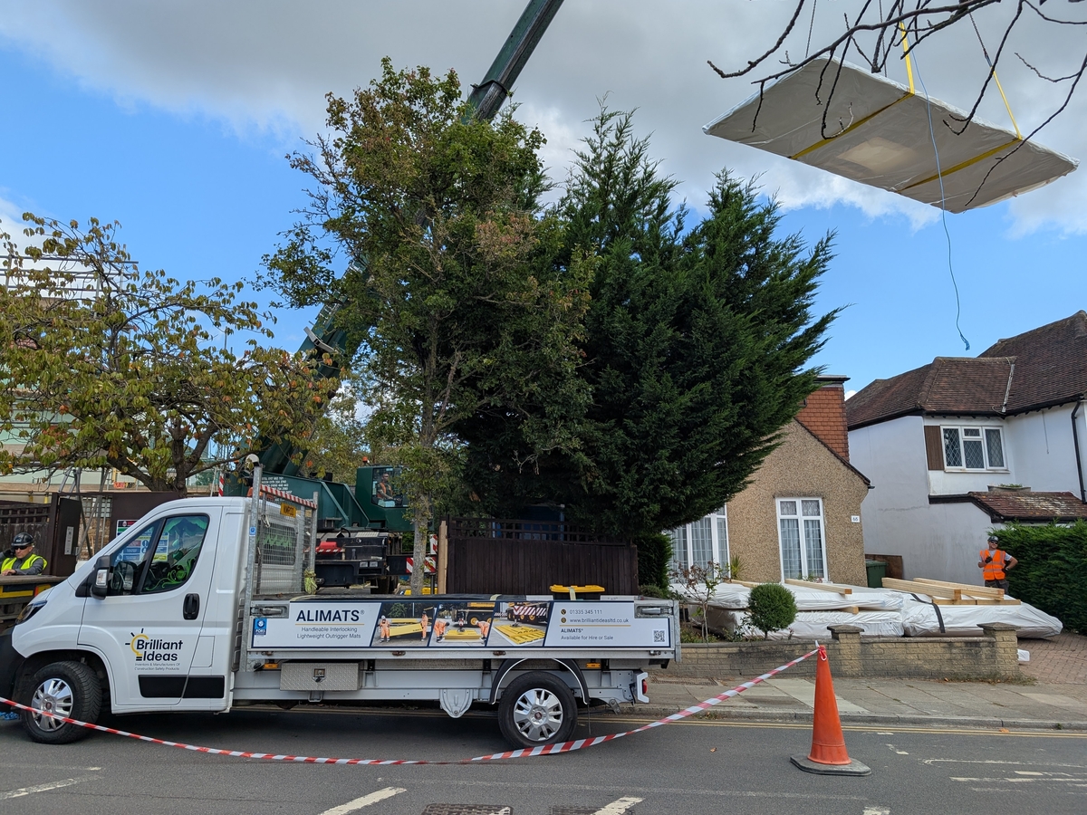 PXL 20250805 102124061