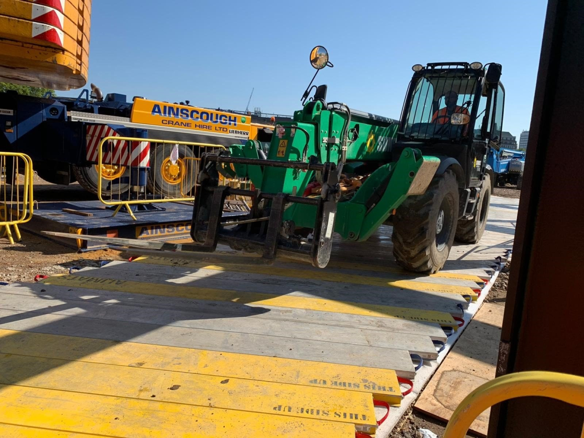 Powered Access London Railway Terminus 8
